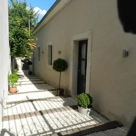 Le Clos De Vesone ゲストハウス *