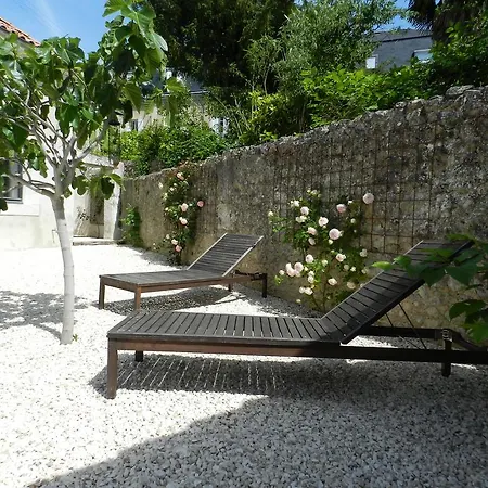 ゲストハウス Le Clos De Vesone ペリグー